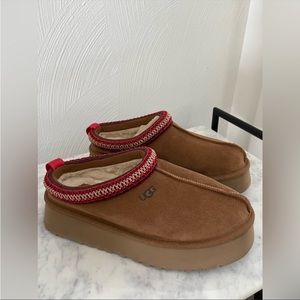 UGG TAZZ CHESTNUT - Size 9 - NWT